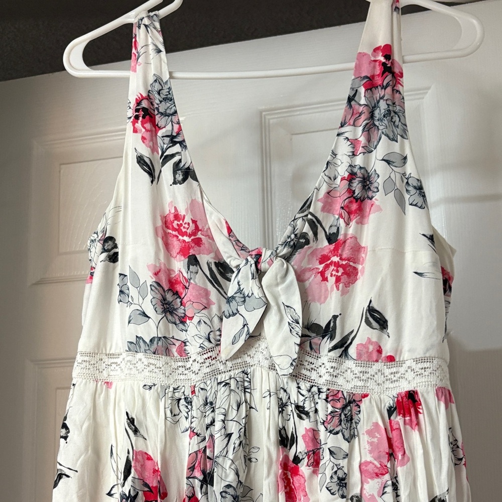 Floral Sleeveless Dress with Bow Detail
